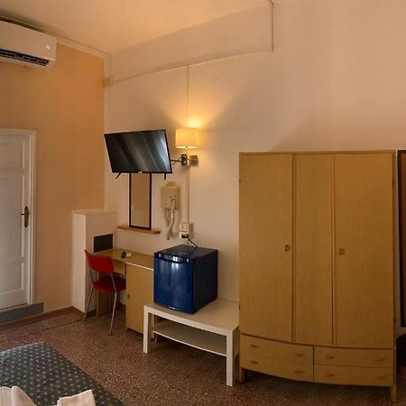 Hotel Aurora Marina di Cecina Exterior photo