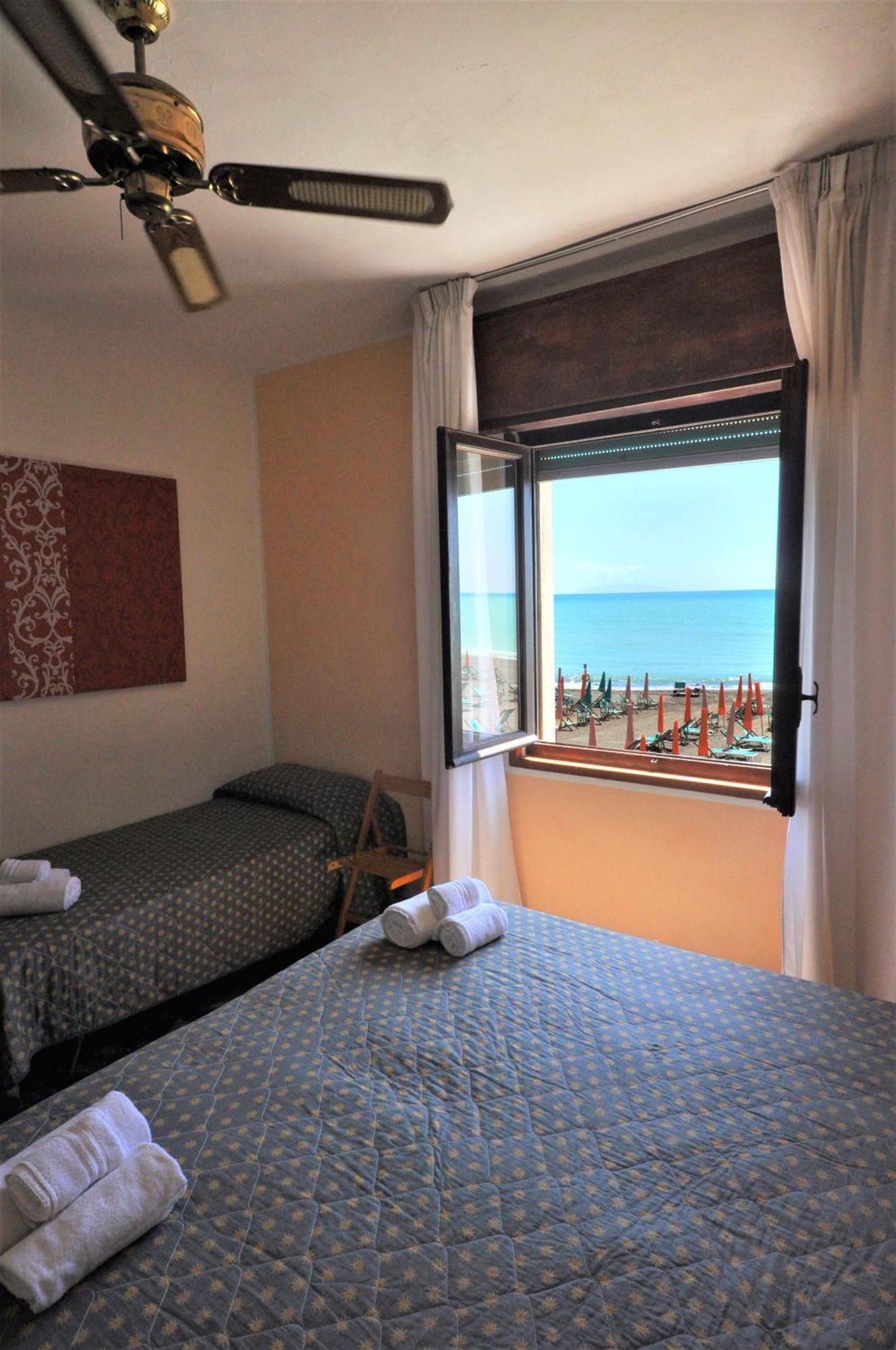 Hotel Aurora Marina di Cecina Exterior photo