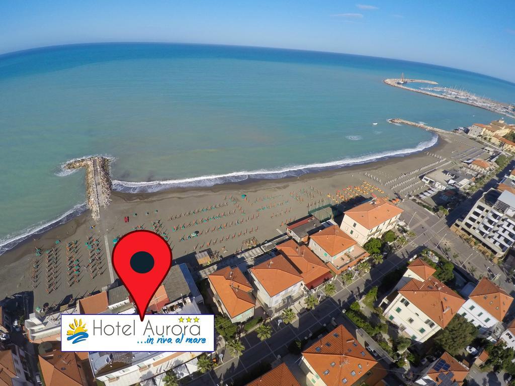 Hotel Aurora Marina di Cecina Exterior photo